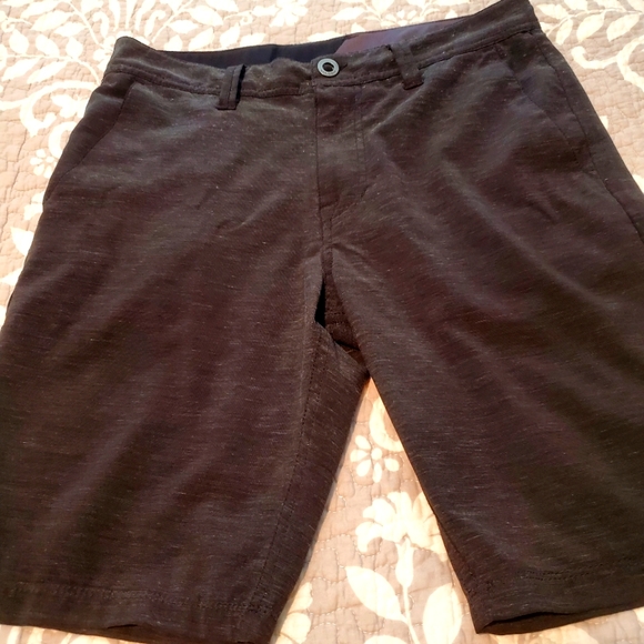 Volcom youth large shorts - Picture 1 of 5